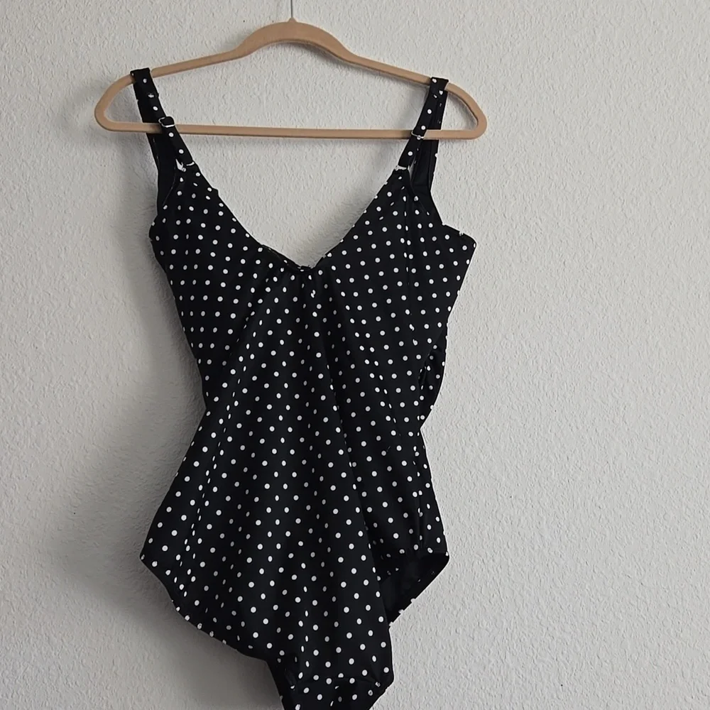 Miraclesuit Black Polka Dot One Piece Swimsuit Resortwear Beach Vacay